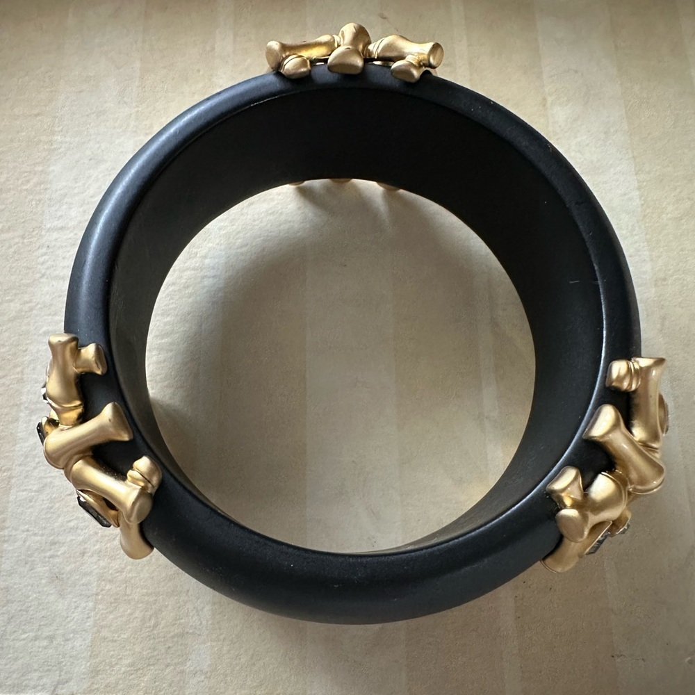 TAHARI Matte and Gold Accent Bangle